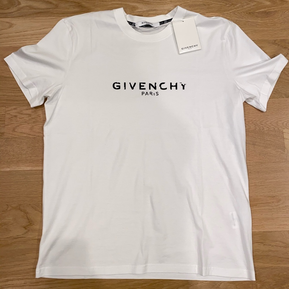 Givenchy T Shirt